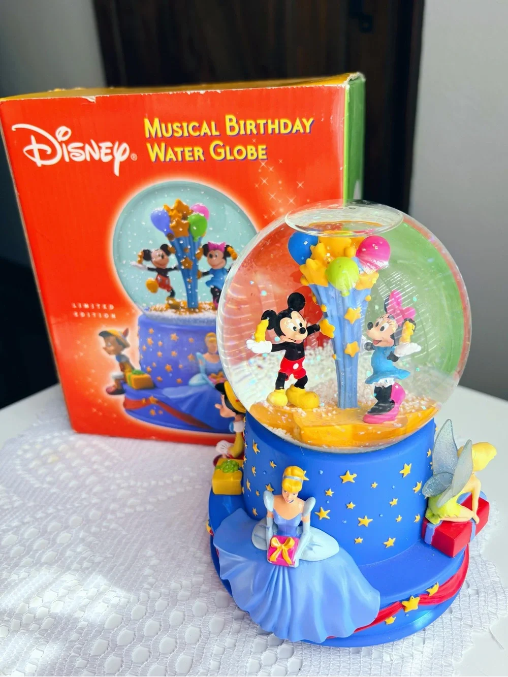 Vintage Disney Hallmark 2001 Walt’s 100th Birthday Musical Water Globe 👑